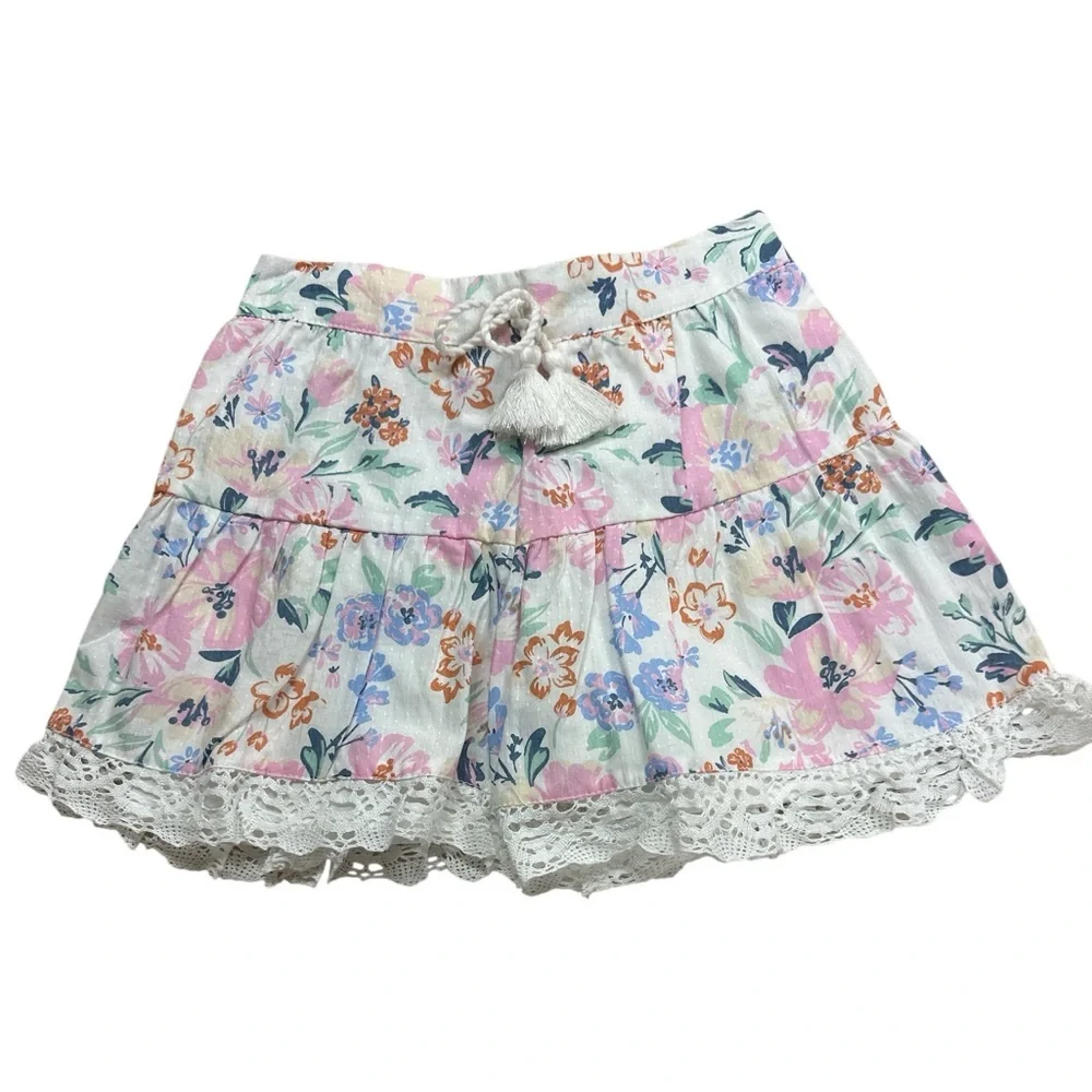 Cupcakes and Cashmere Two Piece Floral Short Set Ruffles & Lace XS Girls 4 EUC